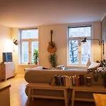 2br Flat Nearby Station + Botanical Garden Lägenhet Oslo