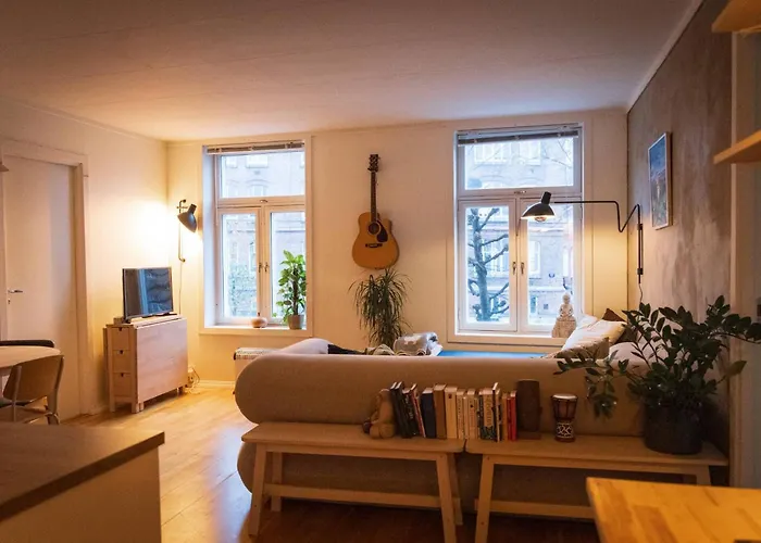 2br Flat Nearby Station + Botanical Garden Lägenhet Oslo